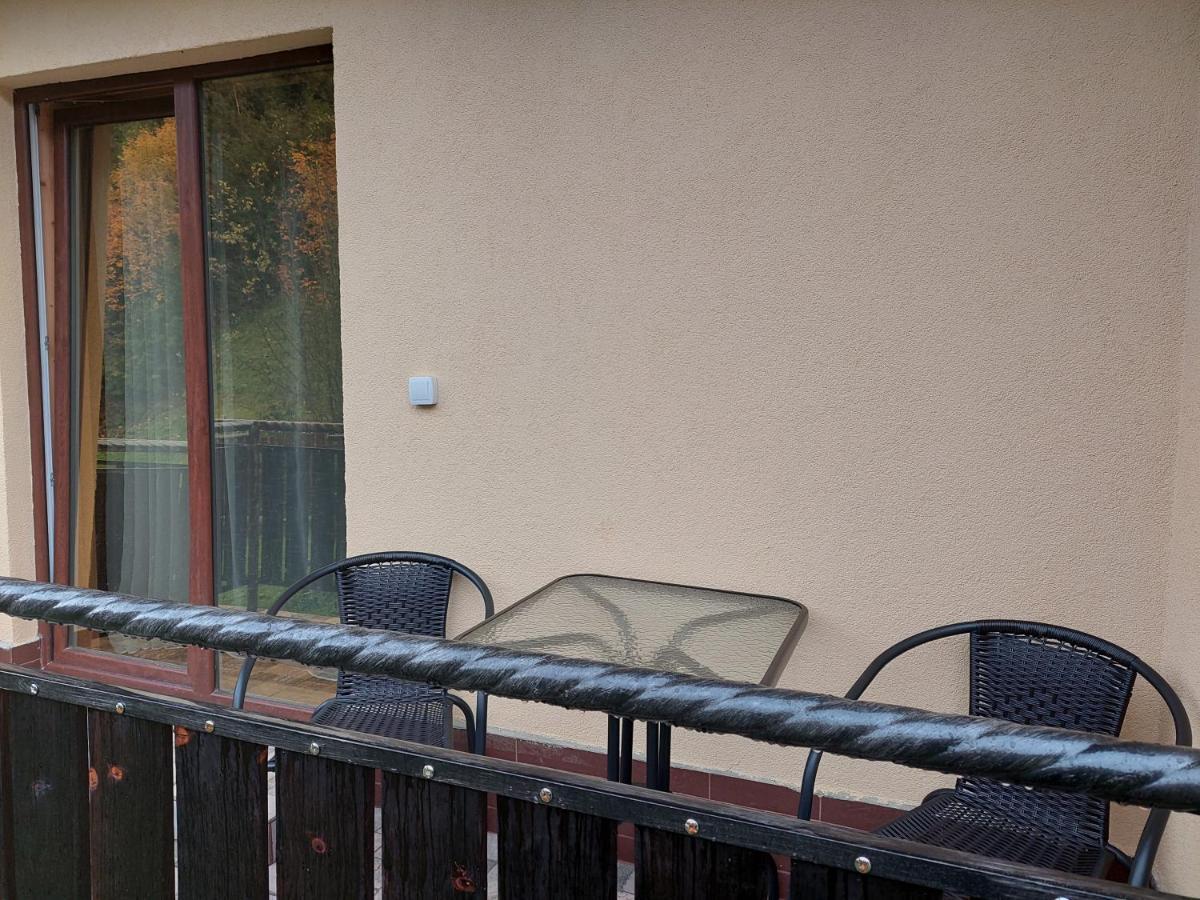 Коло Гір Kolochava Exterior foto