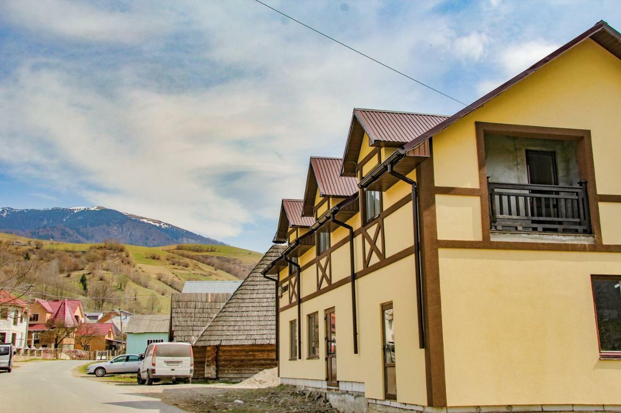 Коло Гір Kolochava Exterior foto
