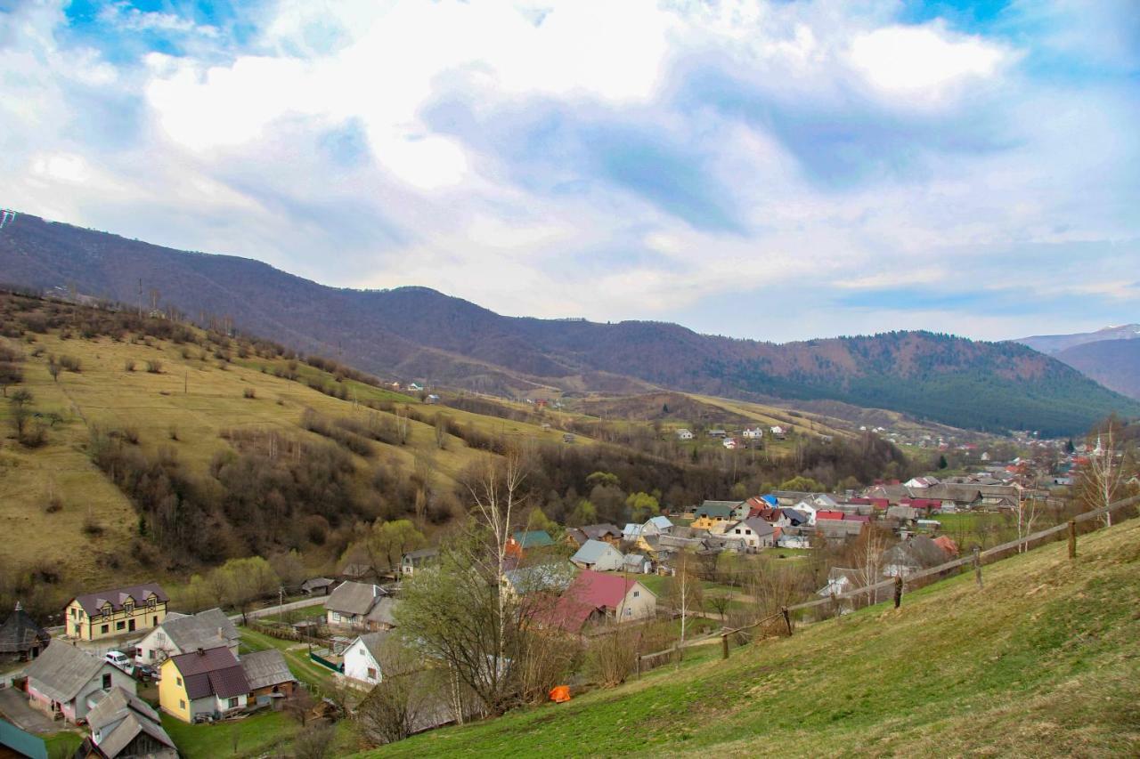 Коло Гір Kolochava Exterior foto