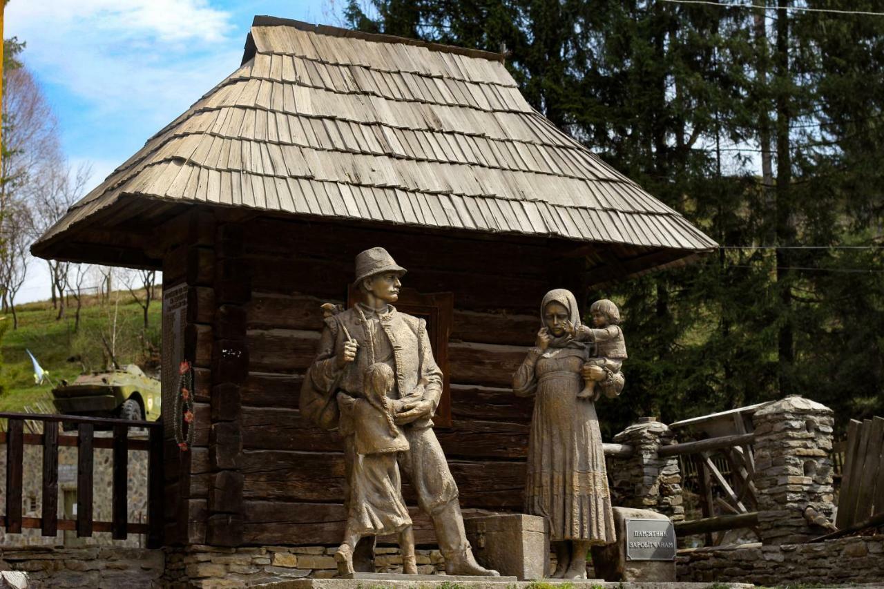 Коло Гір Kolochava Exterior foto