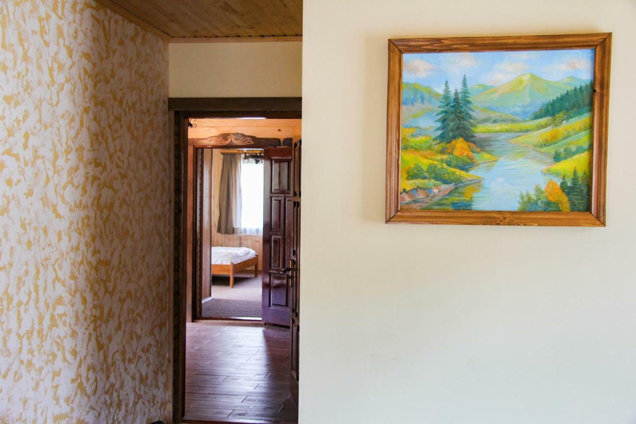 Коло Гір Kolochava Exterior foto