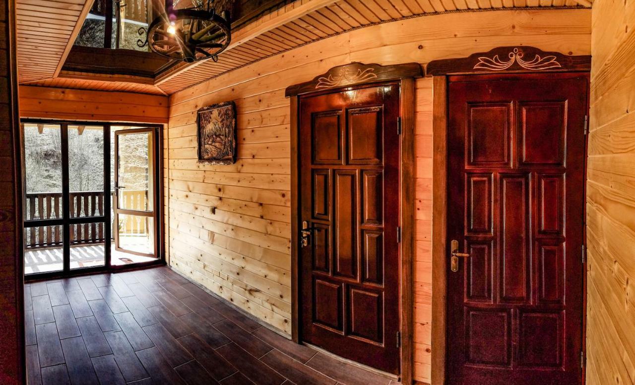 Коло Гір Kolochava Exterior foto